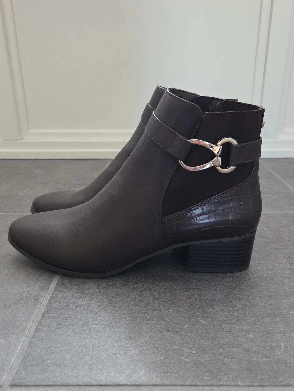 Jones New York Ankle Boot